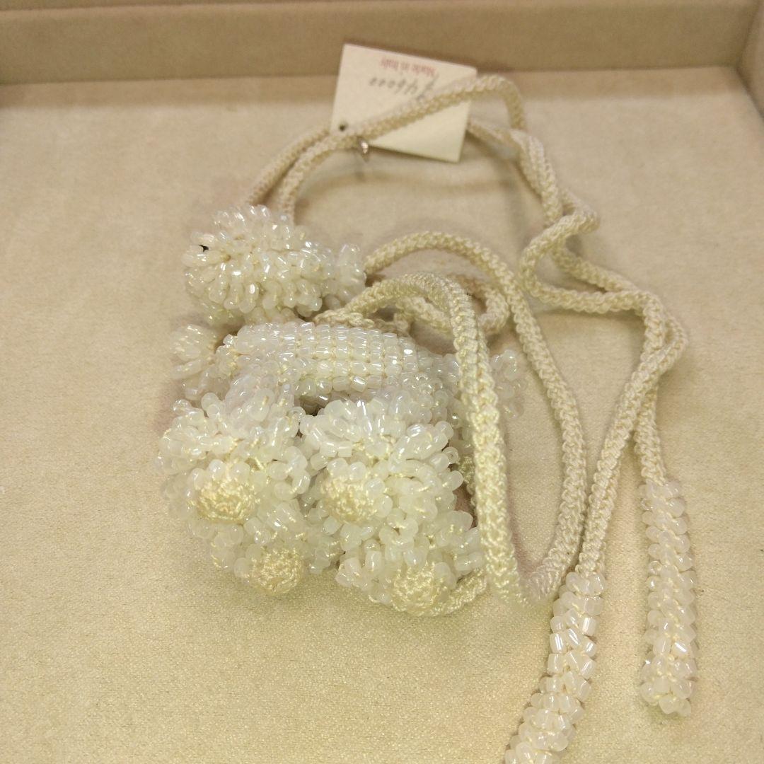 作家作品ビーズネックレス白プードル