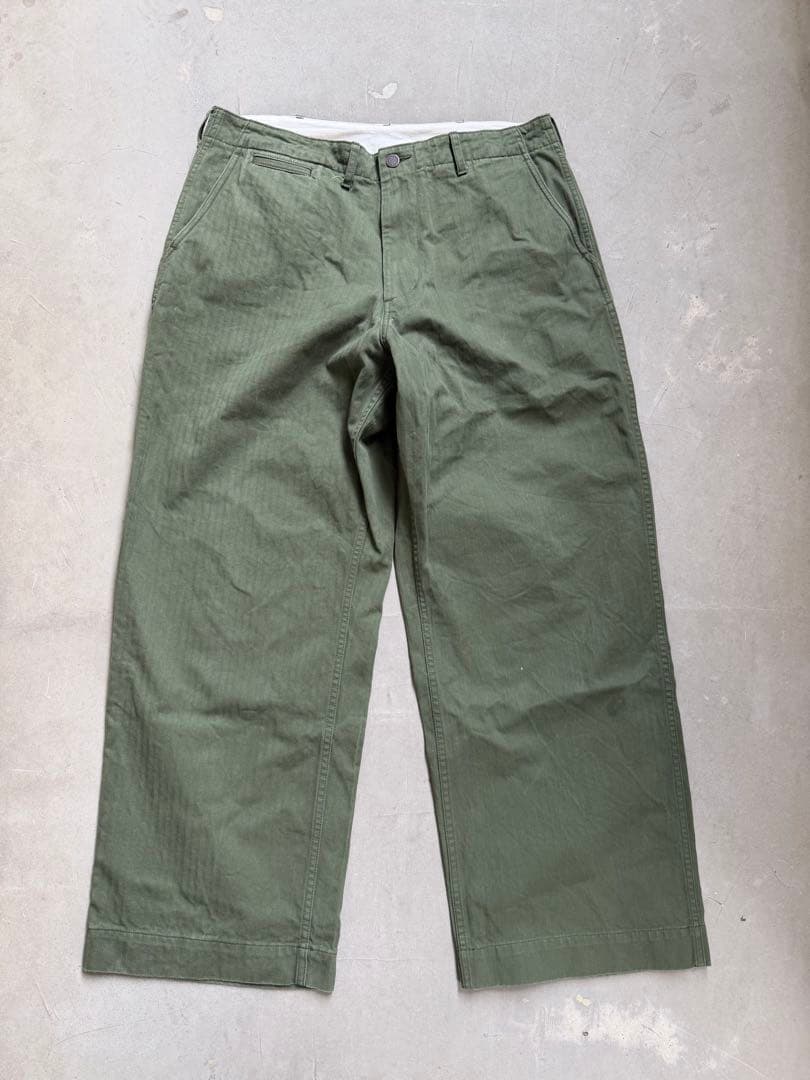 BEAMS PLUS MIL Trousers Herringbone パンツ