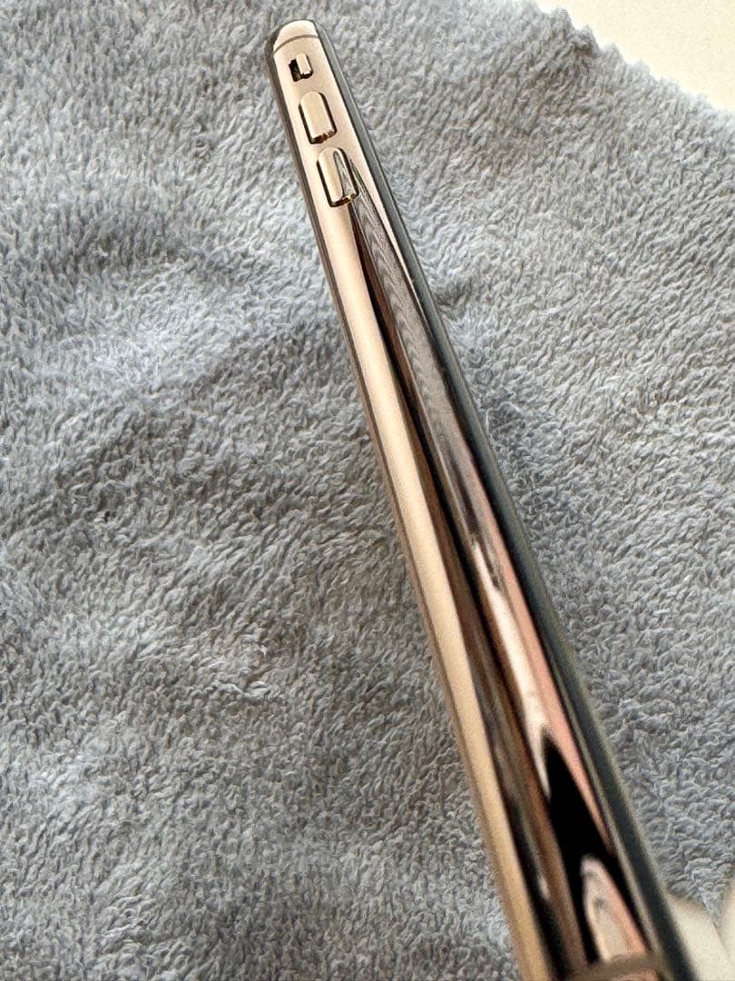 【美品】Apple iPhone XS ゴールド64GB 新品バッテリー100%