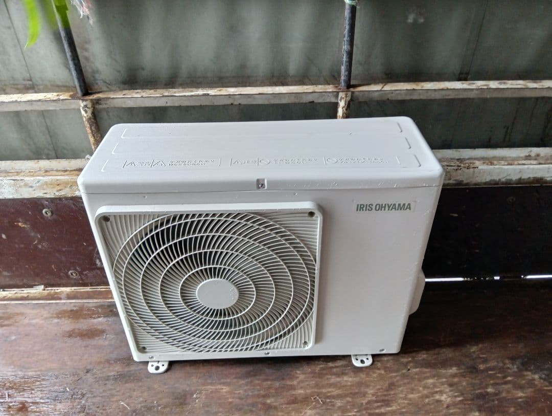 アイリスオーヤマ ・ルームエアコン IRR-2223C 6畳用・2023年製