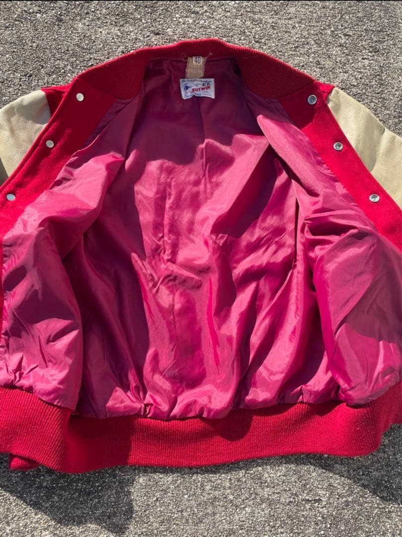 BUT WIN スタジャン