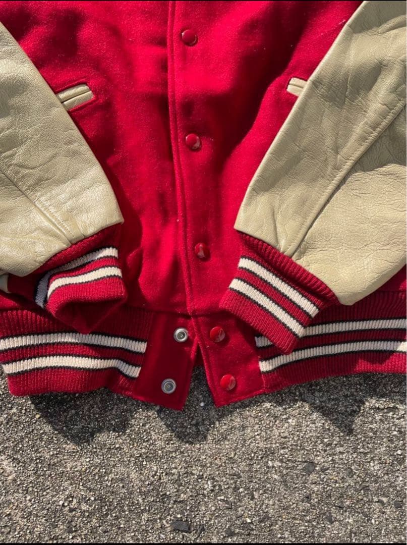 BUT WIN スタジャン