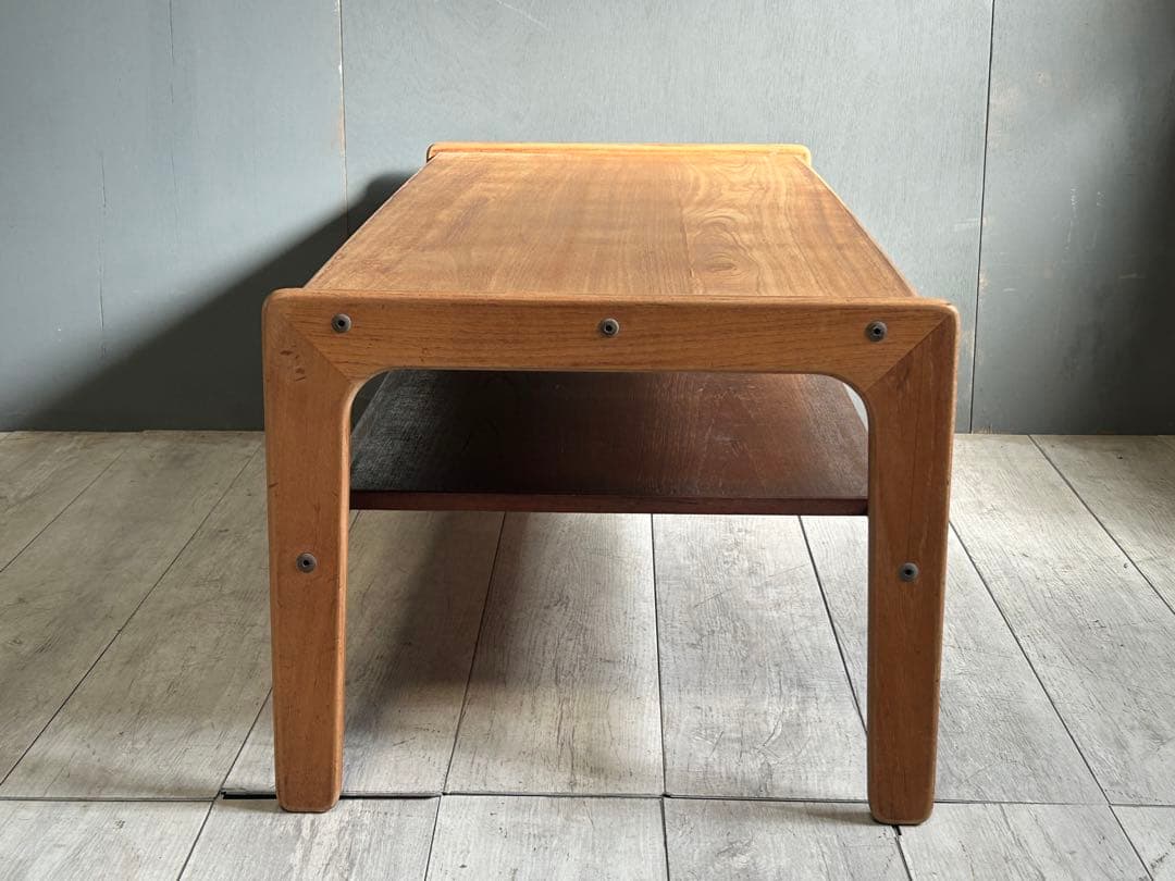 チーク素材　ローテーブル　ワイドテーブル　センターテーブル　北欧　IZZ