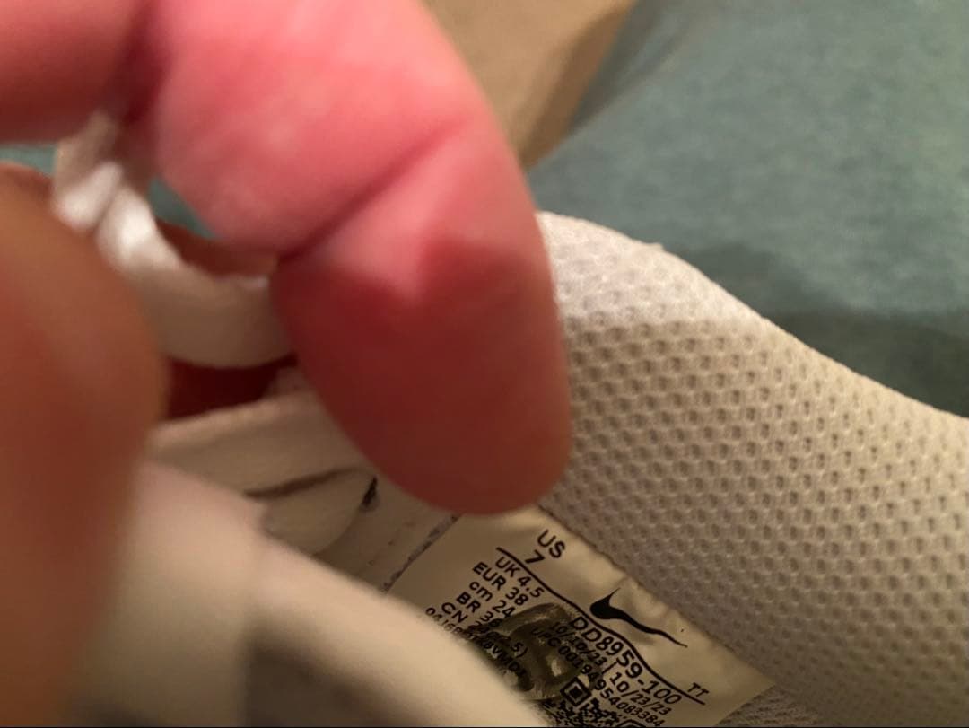 「バル」ナイキ ウィメンズ エアフォースワン白24cm 新品