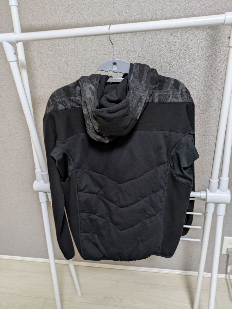 ATHLETA ブラック 中綿ジャケットズボン　上下　orei