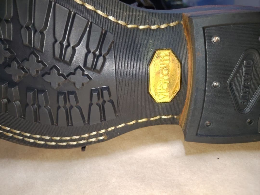 靴 WHITES BOOTS SEMIDRESS