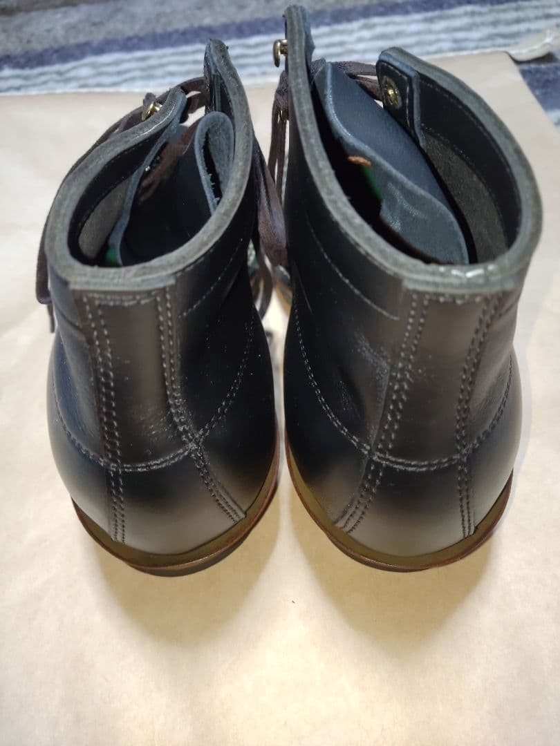 靴 WHITES BOOTS SEMIDRESS