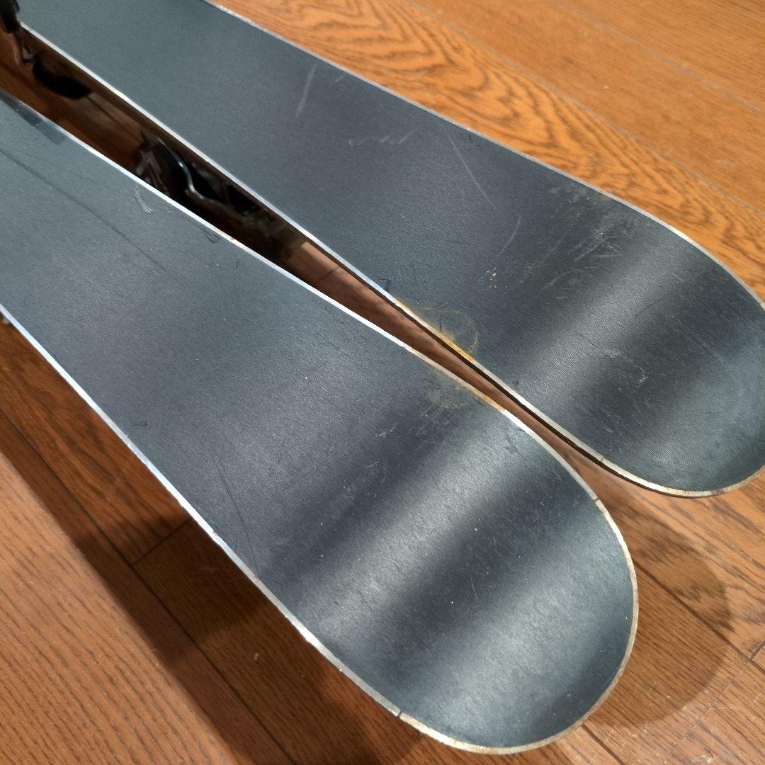 SALOMON SHORT KART 125cm ミッドスキー ②