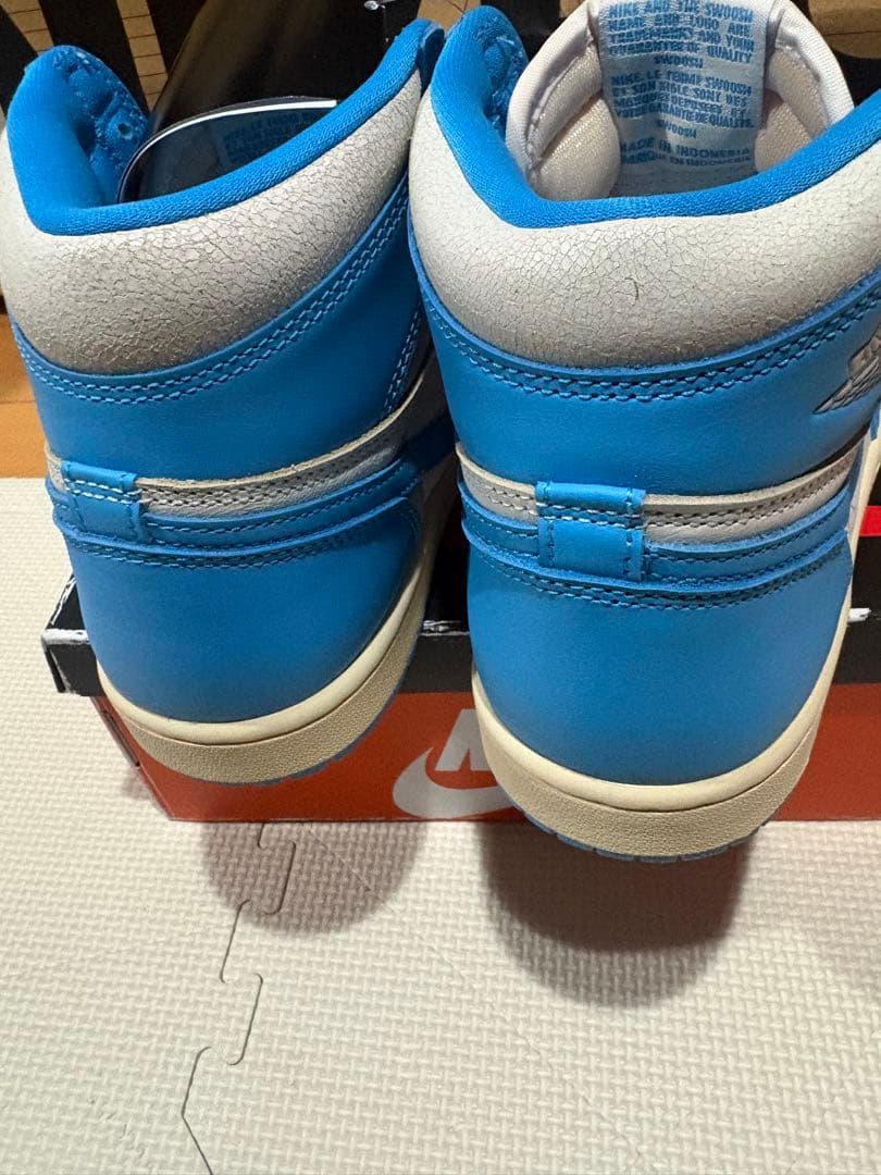 ナイキ　エアジョーダン1