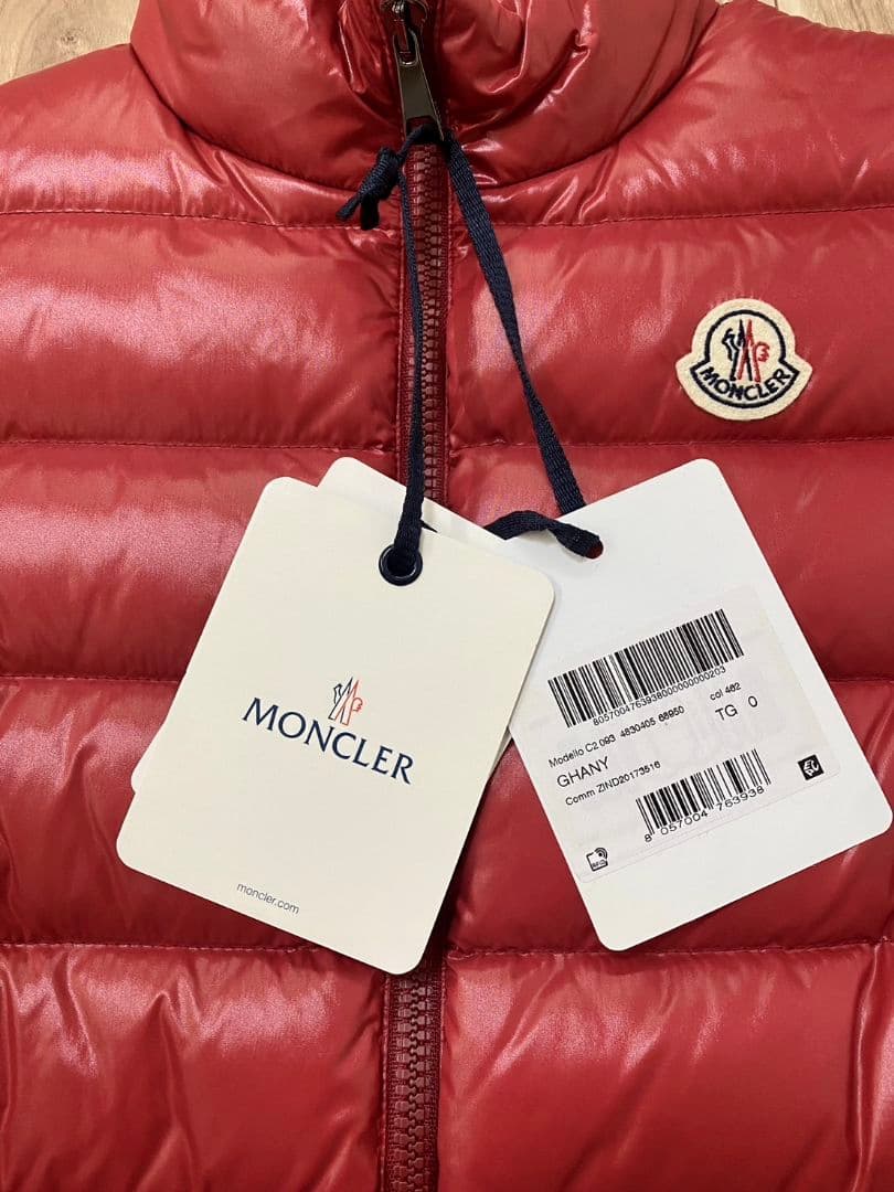 MONCLER　ダウンベスト　新品
