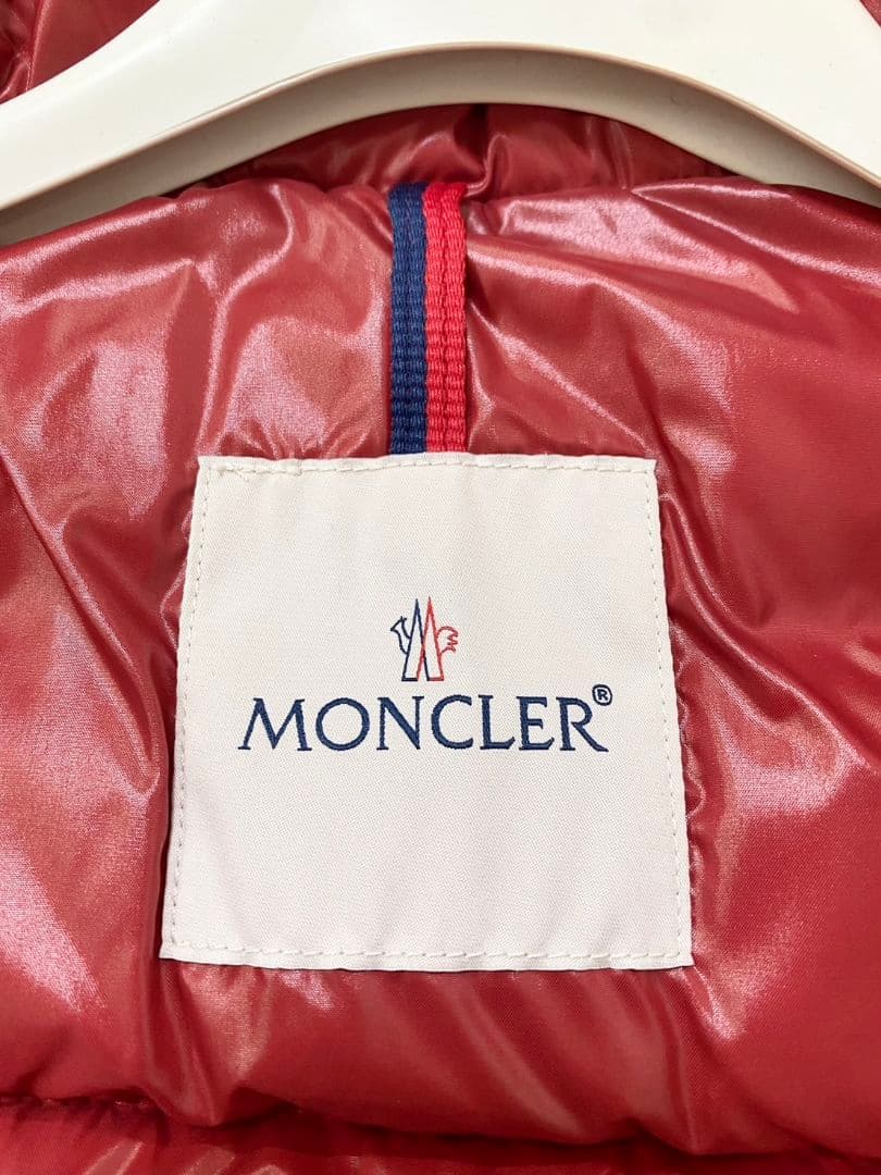 MONCLER　ダウンベスト　新品