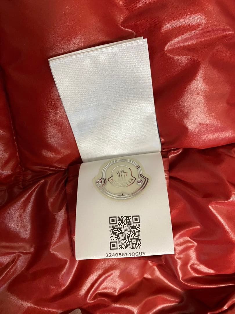 MONCLER　ダウンベスト　新品