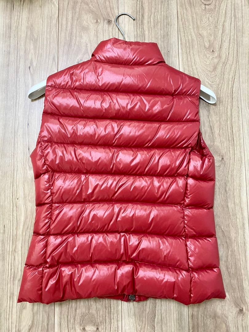 MONCLER　ダウンベスト　新品