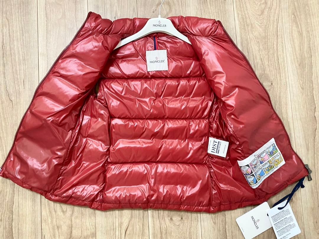 MONCLER　ダウンベスト　新品