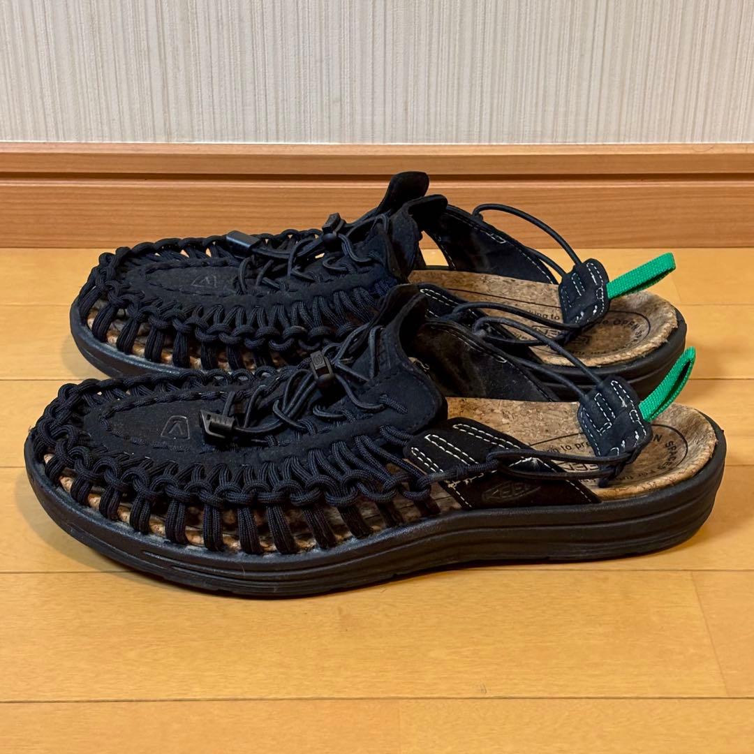 靴 KEEN UNEEK II CONVERTIBLE 28cm