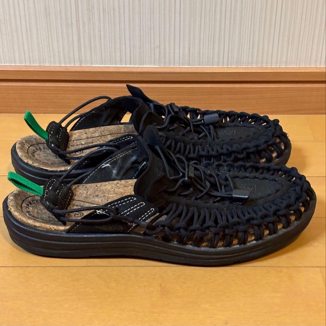 靴 KEEN UNEEK II CONVERTIBLE 28cm