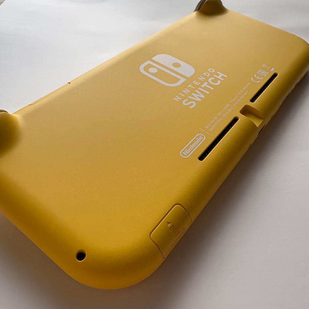 Nintendo Switch Lite イエロー 充電器　SDカード付き