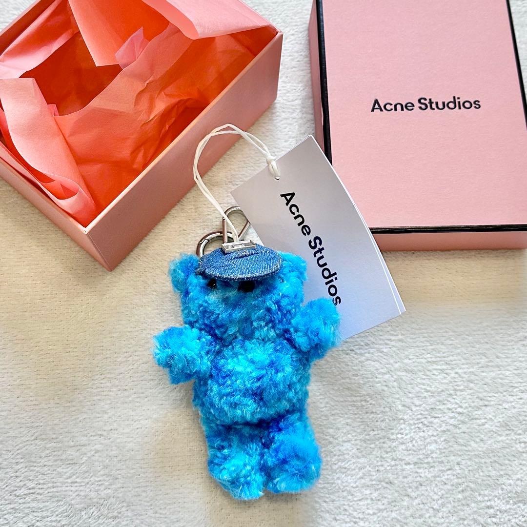 Acne Studios クマ キーホルダー キーリング ぬいぐるみ 青 ブルー