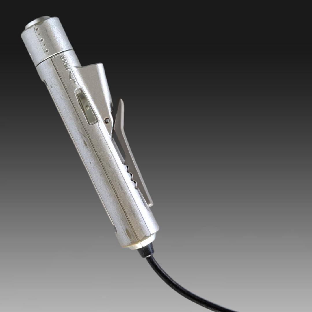 【稼働品】ソニーMDウォークマン2台 充電器・充電池付 カセット多数付 SONY