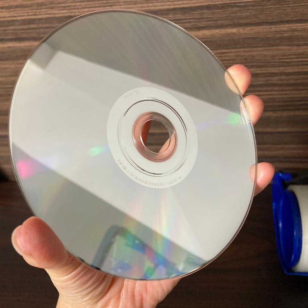 超レア！オレンジの背景の赤い静物　秦基博