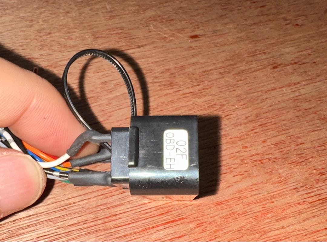 PIVOT スロットルコントローラー　ヴェゼル RU１／3