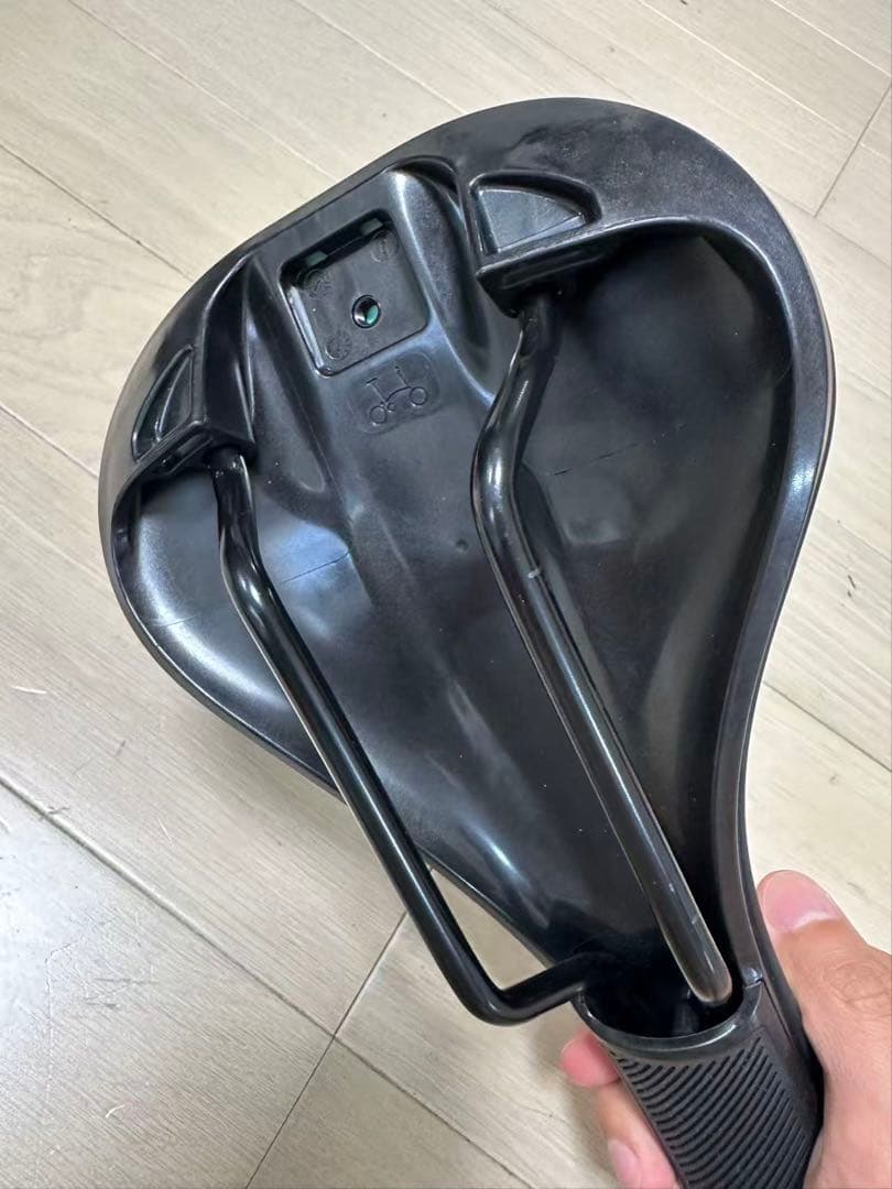 BROMPTON ブロンプトン　Superlight サドル P-Line