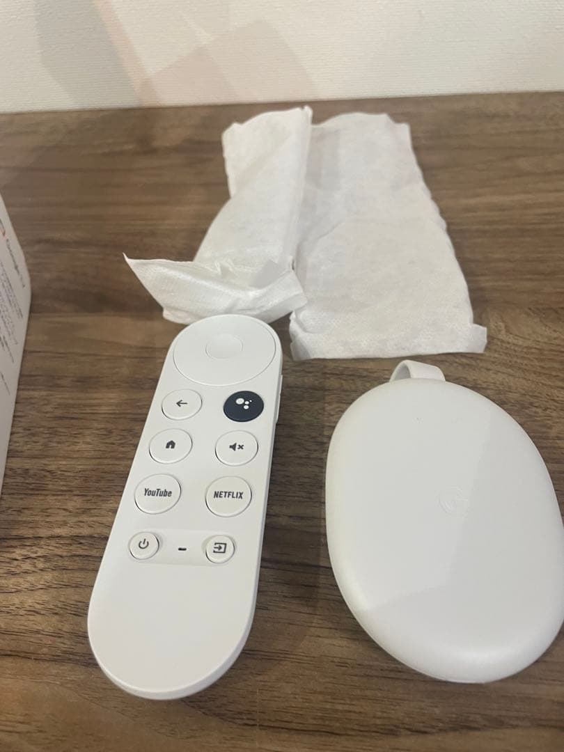 【美品】Chromecast with Google TV 4Kモデル　ホワイト