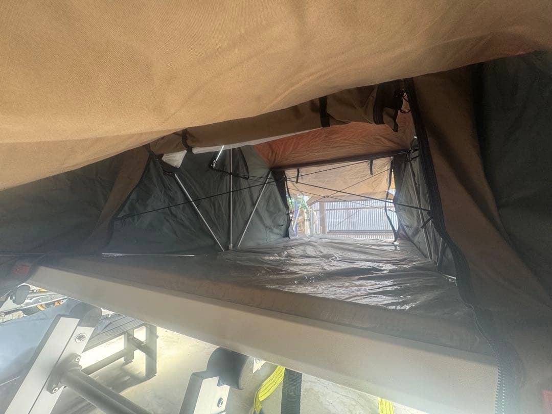 【美品】ルーフテント Overzone（オーバーゾーン）＋専用デイルームセット