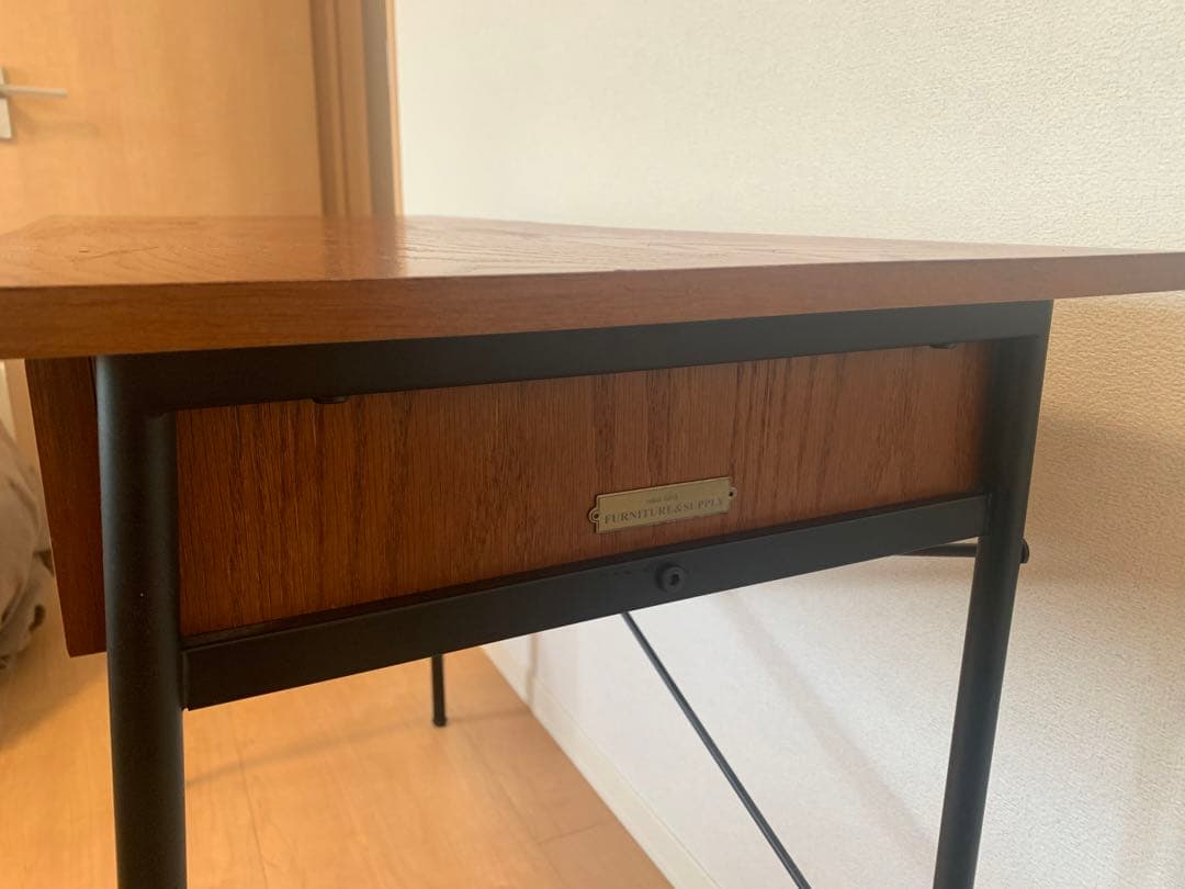 niko and... ニコアンド　デスク