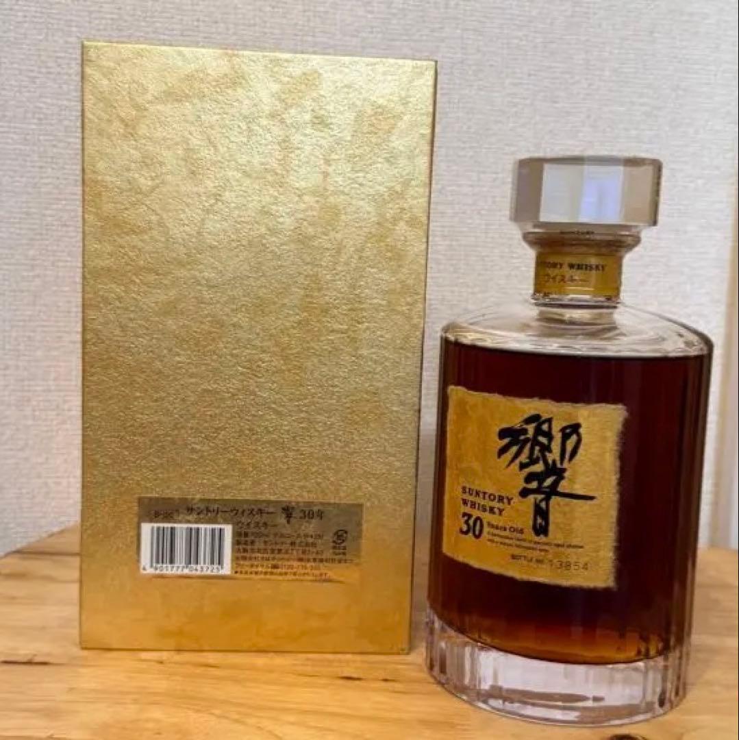サントリー響30年GOLD金箱観音開き SUNTORYHIBIKI30年限定古酒