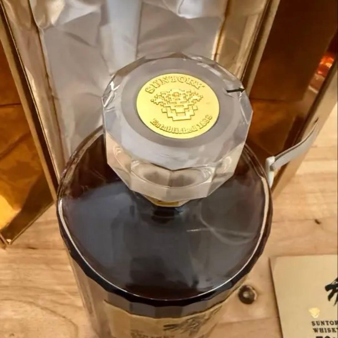 サントリー響30年GOLD金箱観音開き SUNTORYHIBIKI30年限定古酒