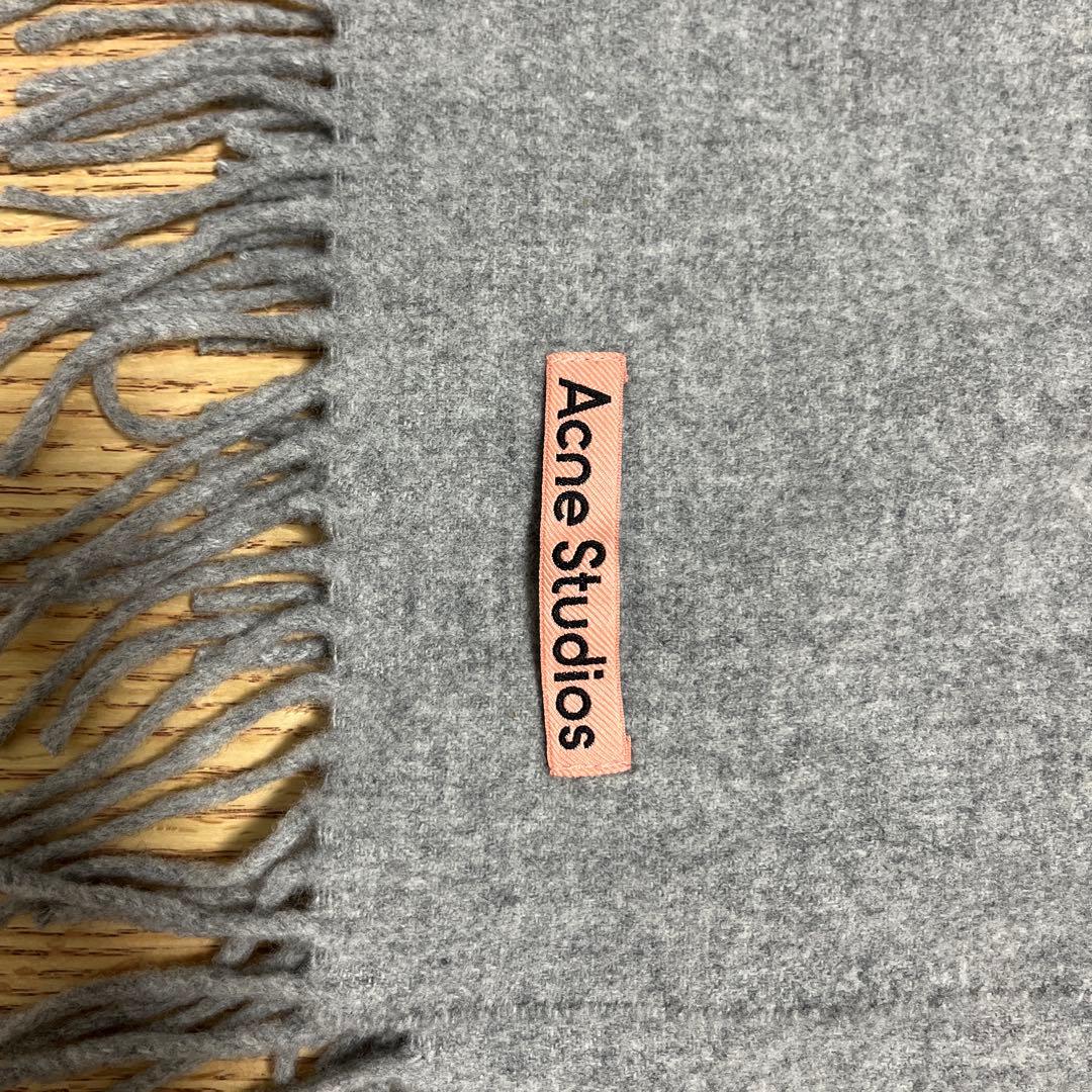 Acne Studiosマフラー