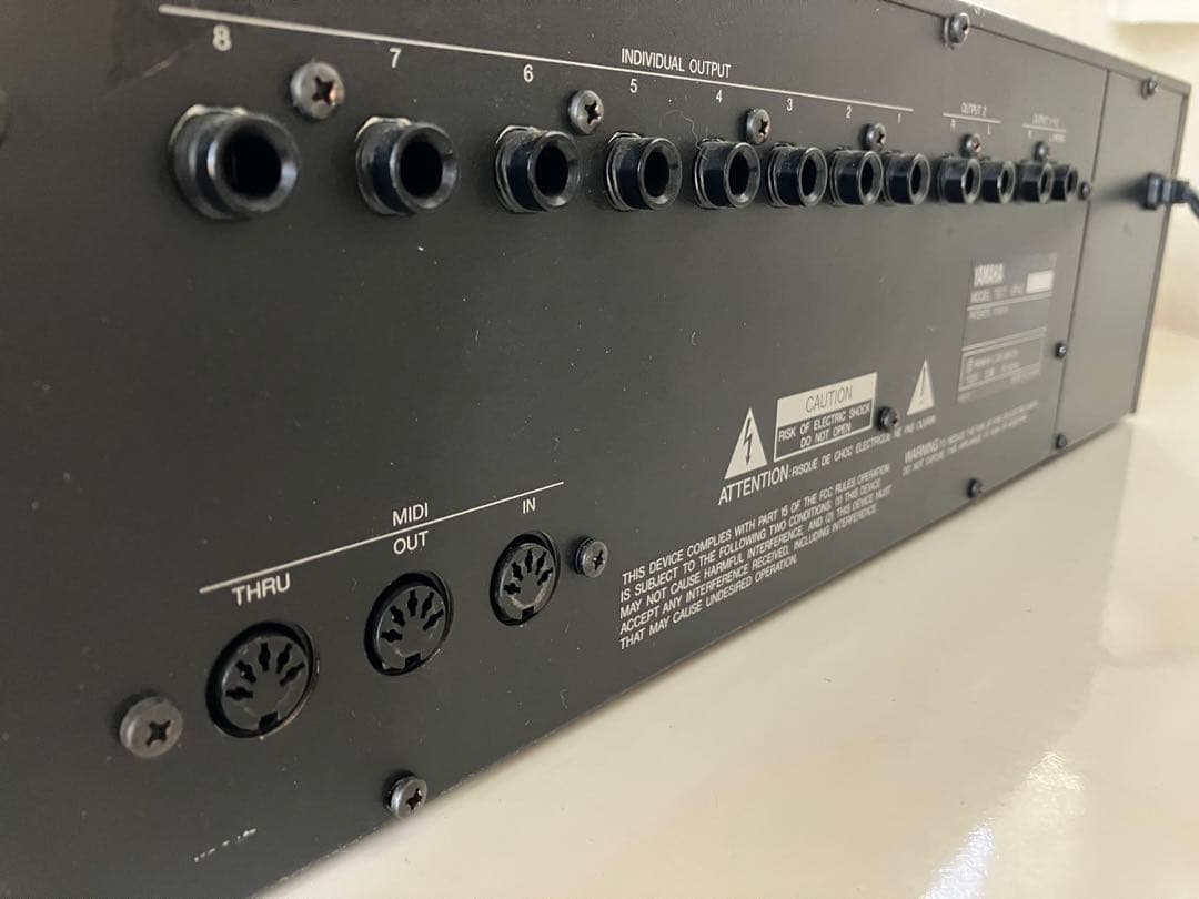 YAMAHA TG77 トーンジェネレーター