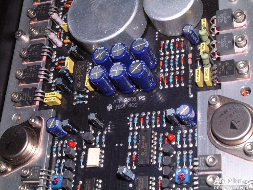 HELIX　4ch　パワーアンプ　HXA400