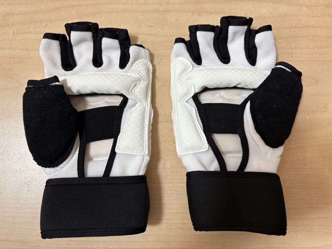 LAVA Burness Style専用グローブとシューズ