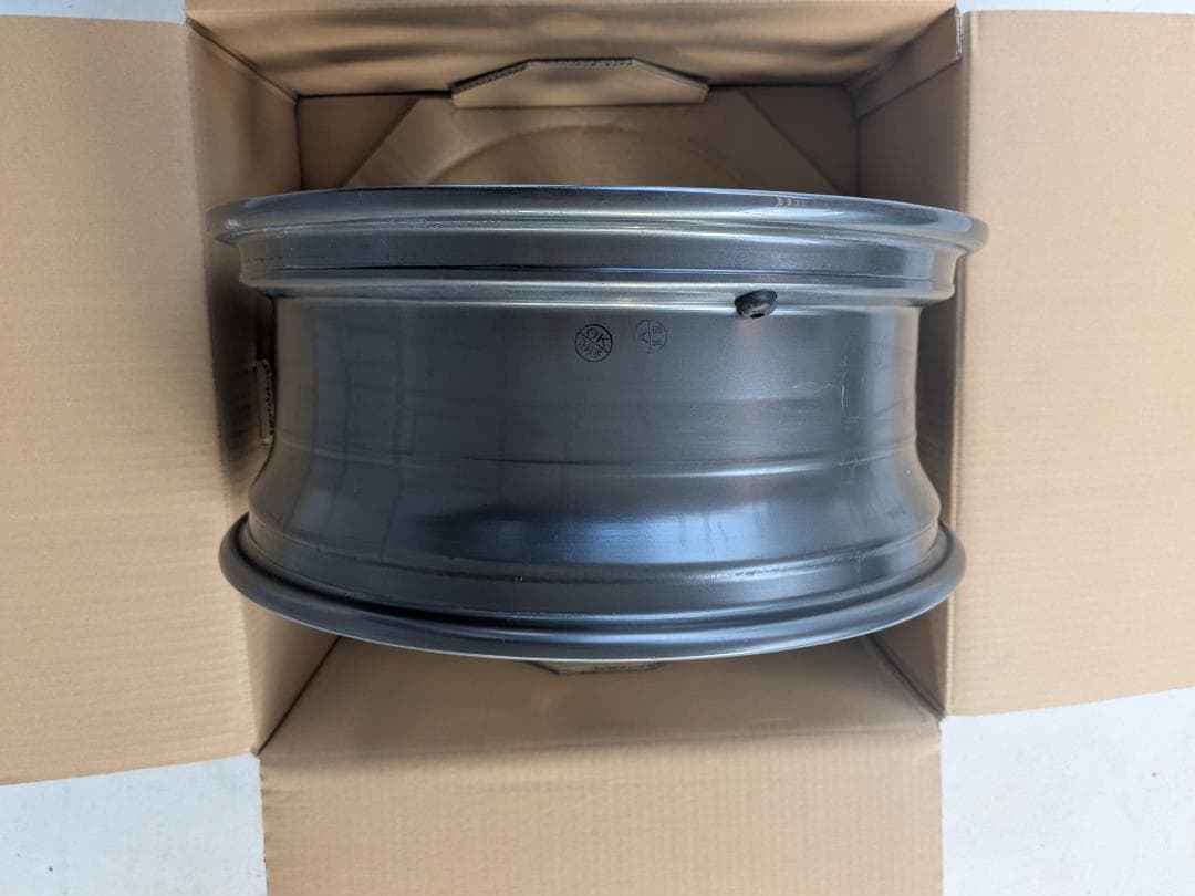 「新車外し」マツダ3 純正ホイール　グレーメタリック　ローザ様用