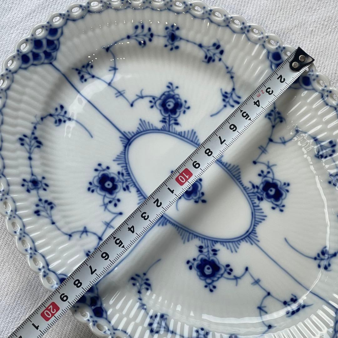 ロイヤルコペンハーゲン　デンマーク製　ブルーフルーテッドフルレース　オーバル皿