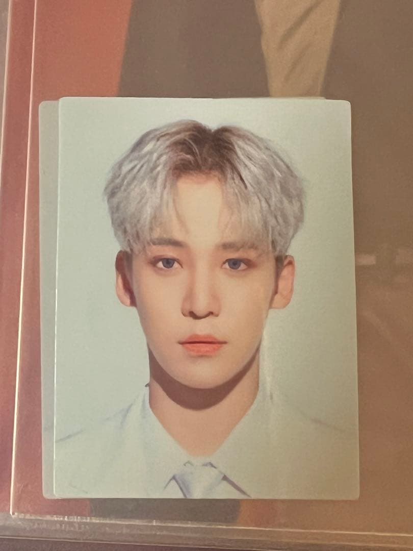 ATEEZ ユノ　証明写真