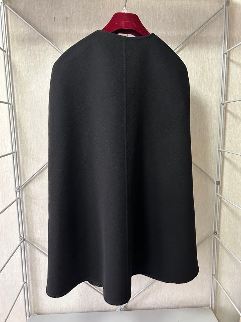 GUCCI ブラック ケープ