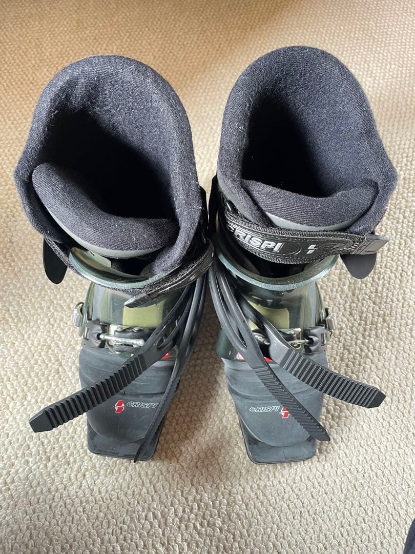  テレマークスキー板&ブーツ、共にケース付き