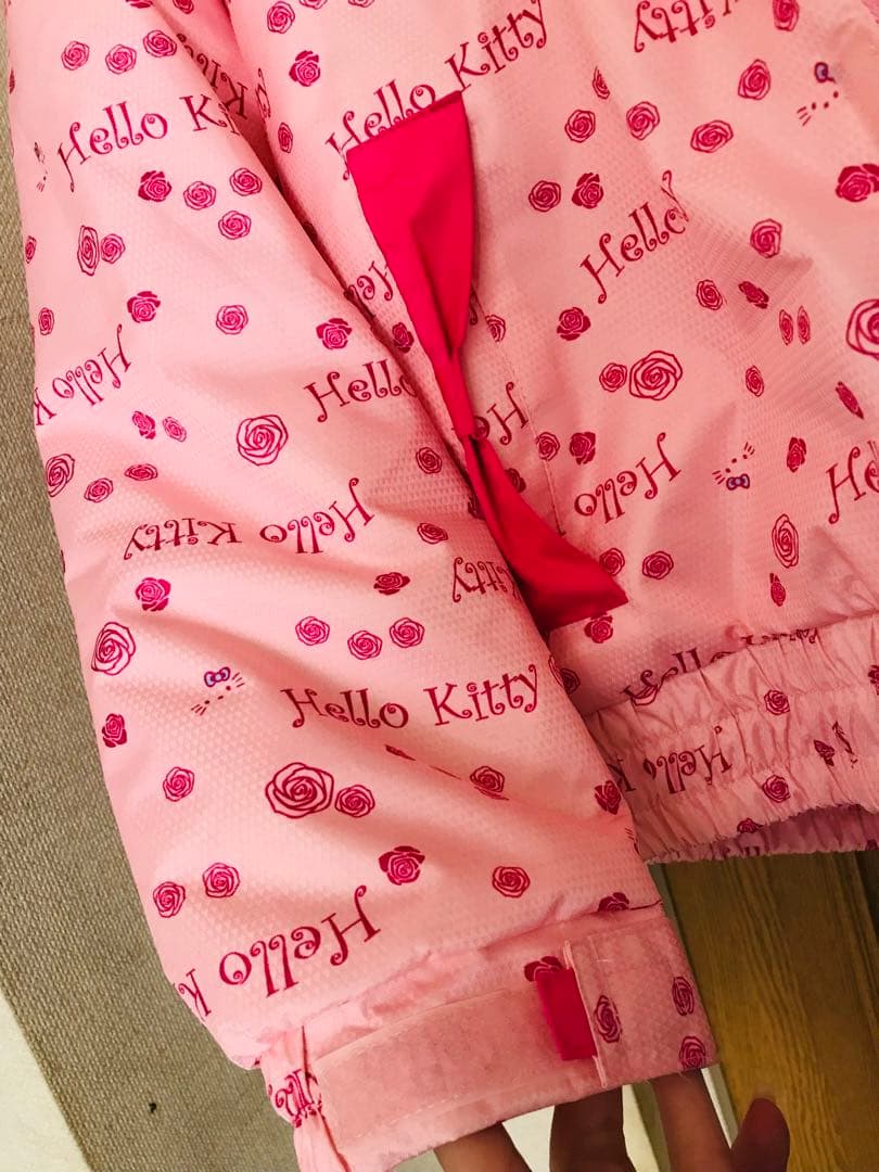 ハローキティスキーウェアスノーボード160cm新品未使用