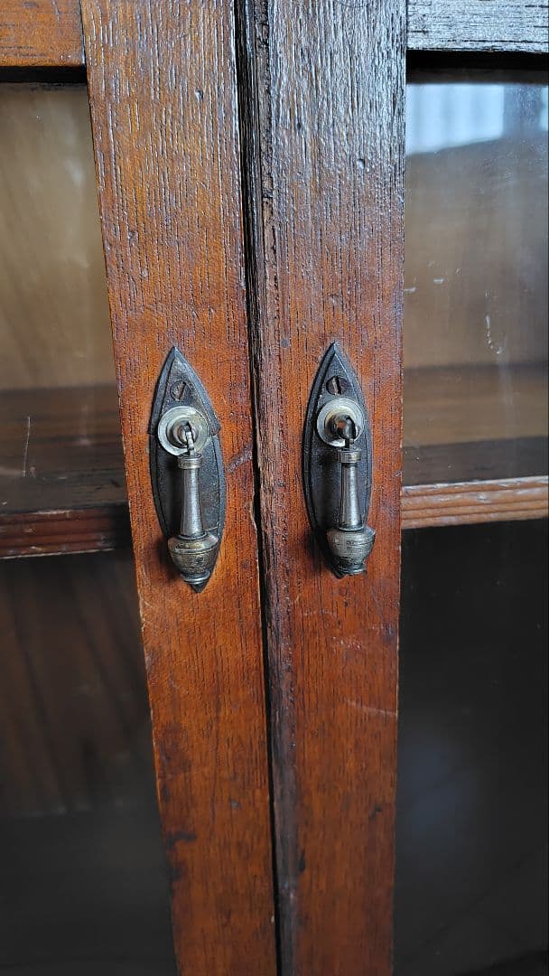 古家具　昭和レトロ　アンティーク 木製ガラス扉収納棚