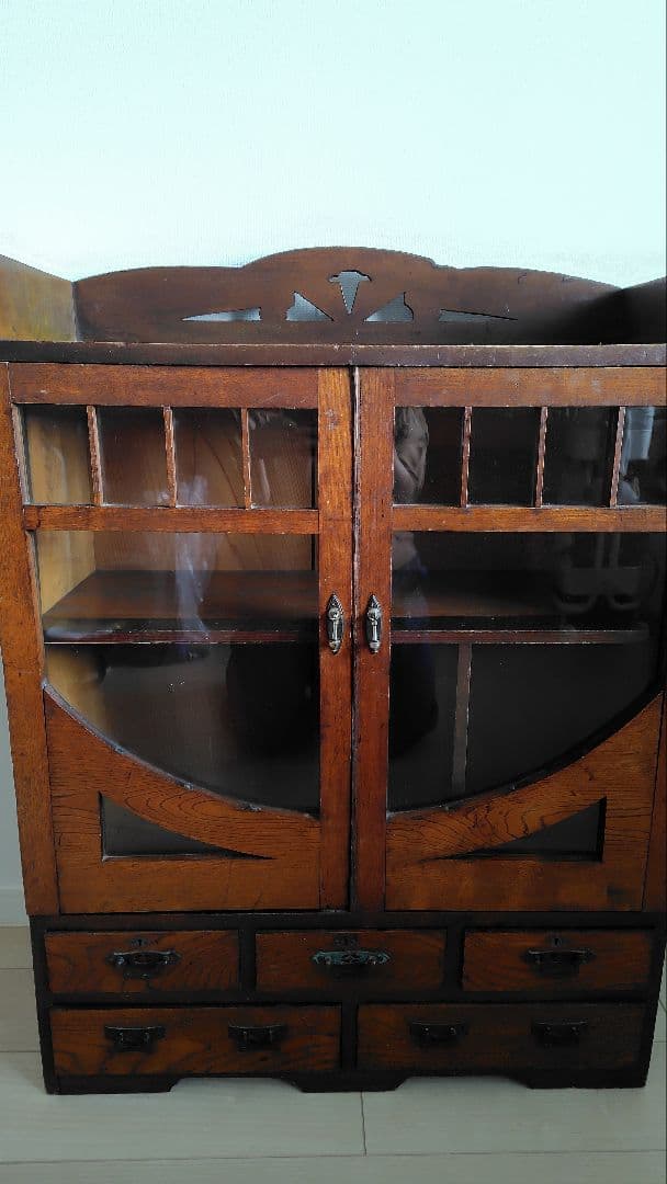 古家具　昭和レトロ　アンティーク 木製ガラス扉収納棚