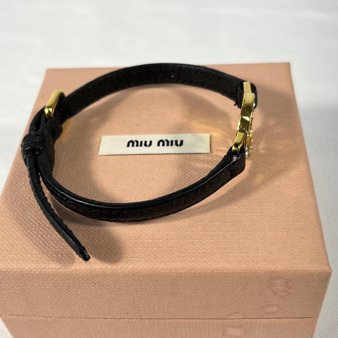 miu miuミュウミュウ　マドラスレザーブレスレット ブラック