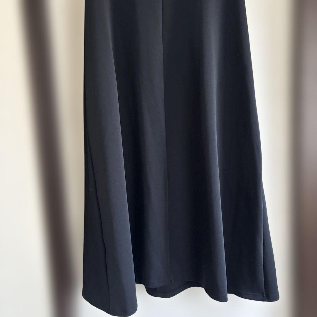 値下げしましたMal. ボンディングワンピース　38サイズ