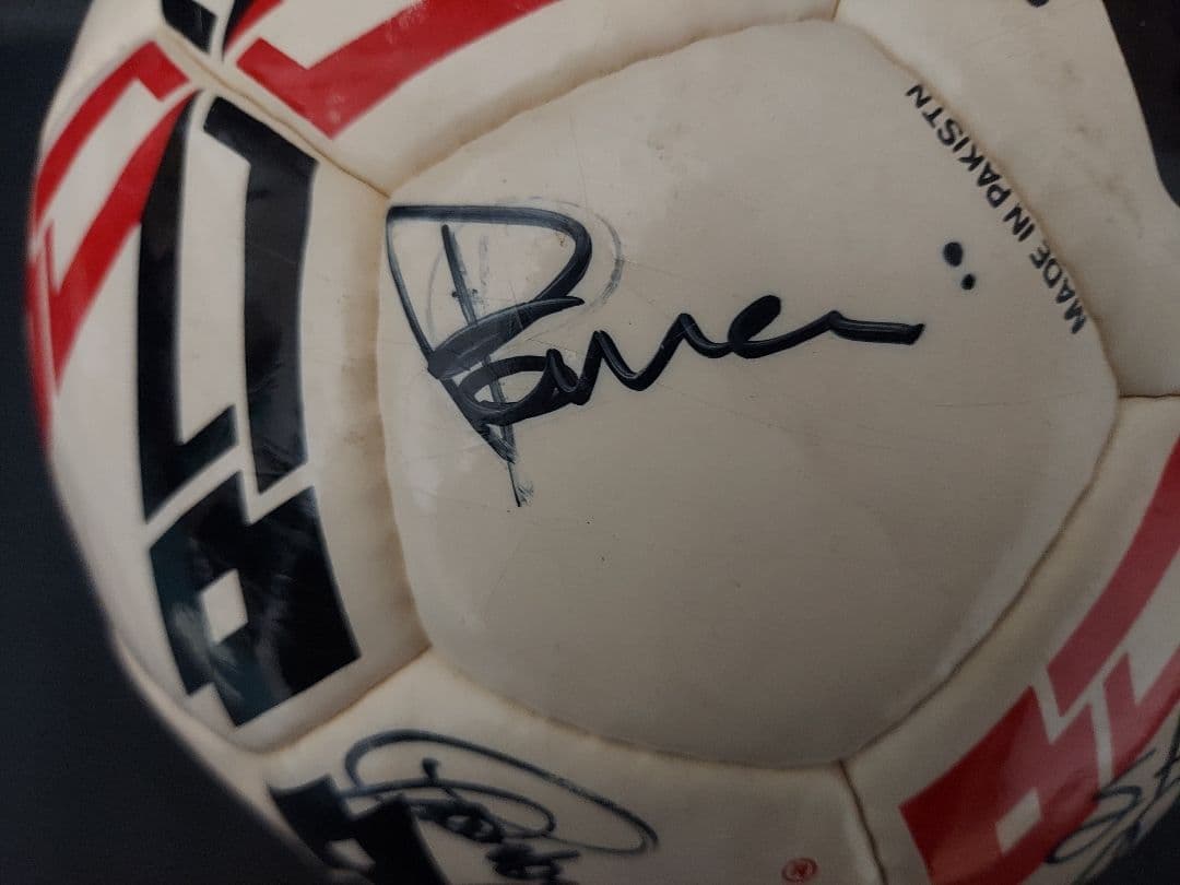 ★プレミアムボール『ACミラン/直筆寄書サインボール/約18人』コレクター保管品