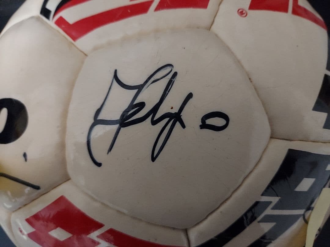 ★プレミアムボール『ACミラン/直筆寄書サインボール/約18人』コレクター保管品