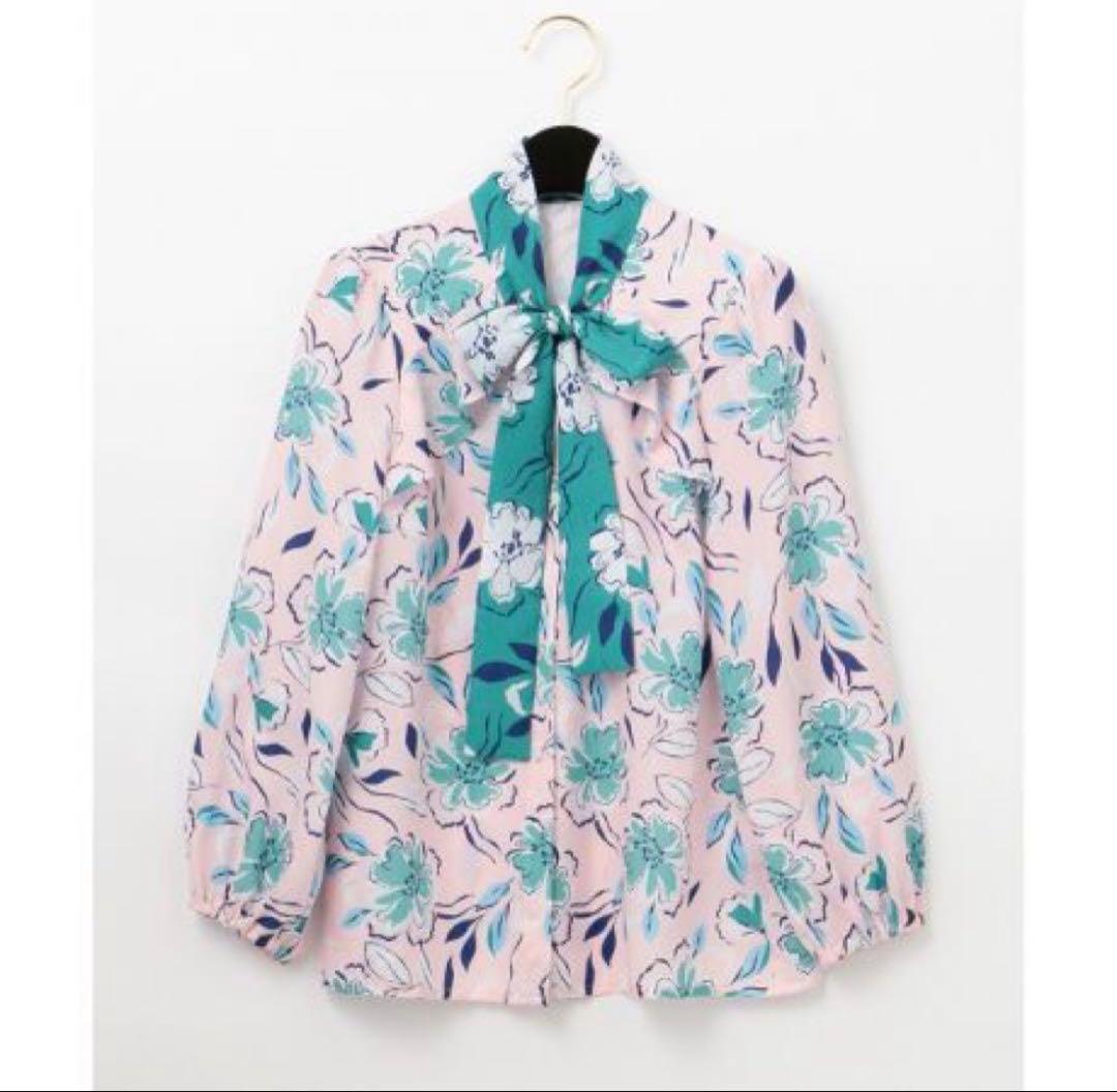 ◆ グレースコンチネンタル フラワープリントフリルトップ &プリーツスカート