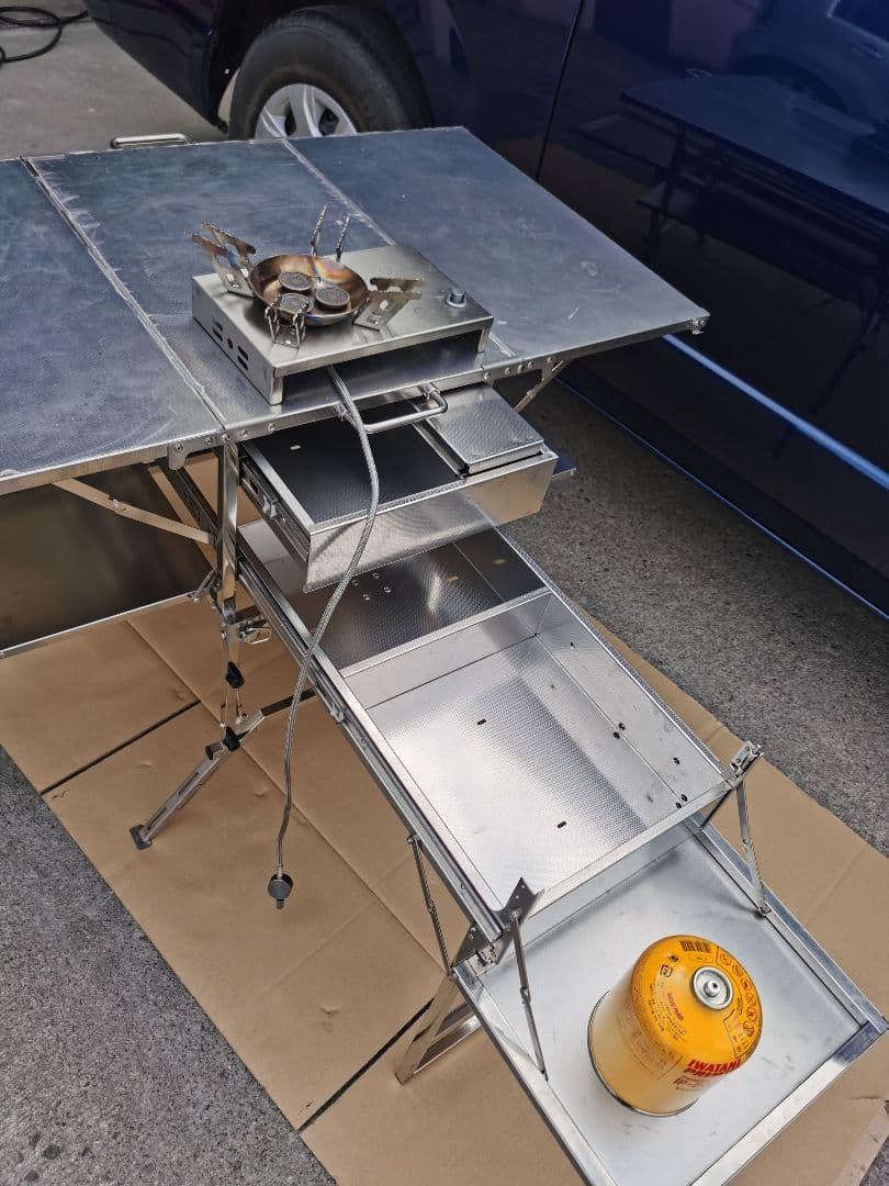 キャンプ　アウトドアー ステンレス製折畳テーブル