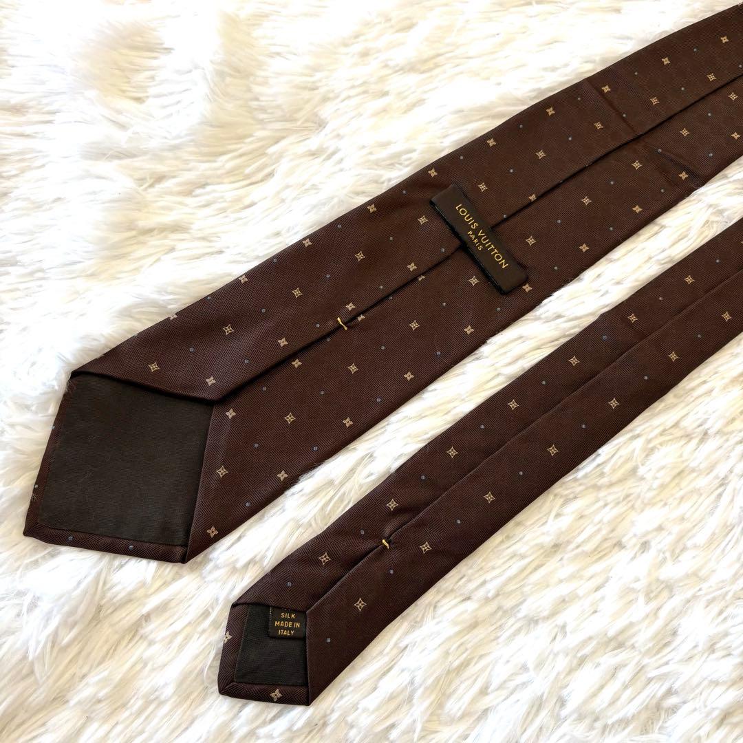 未使用級✨ルイヴィトン モノグラム ネクタイ ブラウン シルク 高級感 箱付き